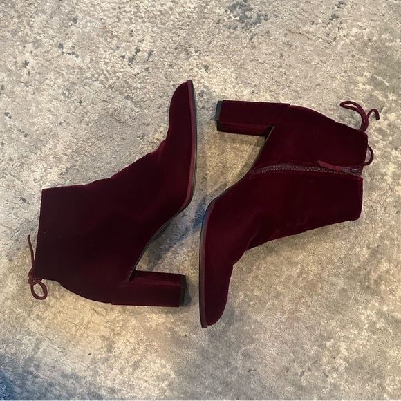 STUART WEITZMAN Gardiner Burgundy Suede Booties Ankle Boots Size 10 Unworn - Picture 5 of 12